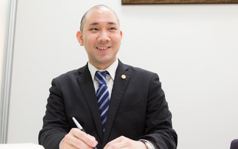 弁護士・社会保険労務士 石田 優一